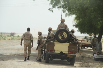 Vypálené vesnice a zmar kam se člověk podívá (Kamerun,Čad)