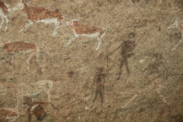Dva tisíce let staré malby z uhlí, manganu, krve a bílku (Namibie)